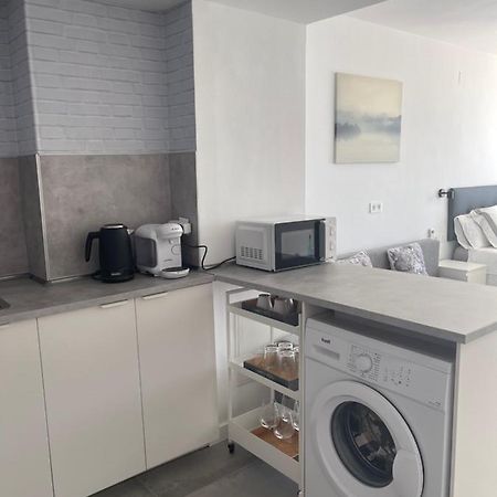 Apartamento Con Vistas Al Mar A Metros De La Playa Carihuela Soleil Lägenhet Torremolinos Exteriör bild