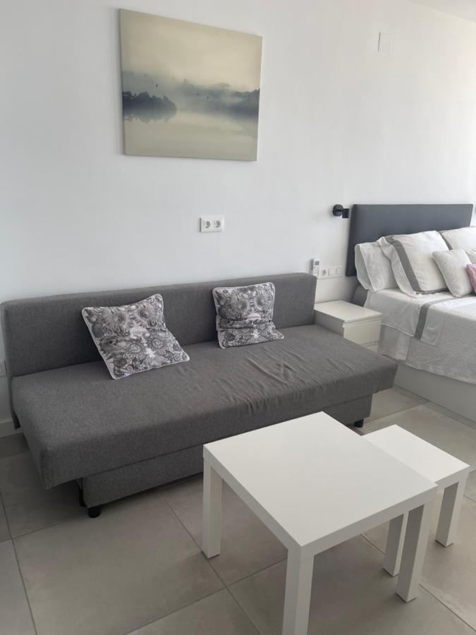 Apartamento Con Vistas Al Mar A Metros De La Playa Carihuela Soleil Lägenhet Torremolinos Exteriör bild