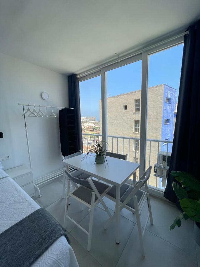 Apartamento Con Vistas Al Mar A Metros De La Playa Carihuela Soleil Lägenhet Torremolinos Exteriör bild